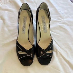 Black maripé open-toed heels with cream trim size 7